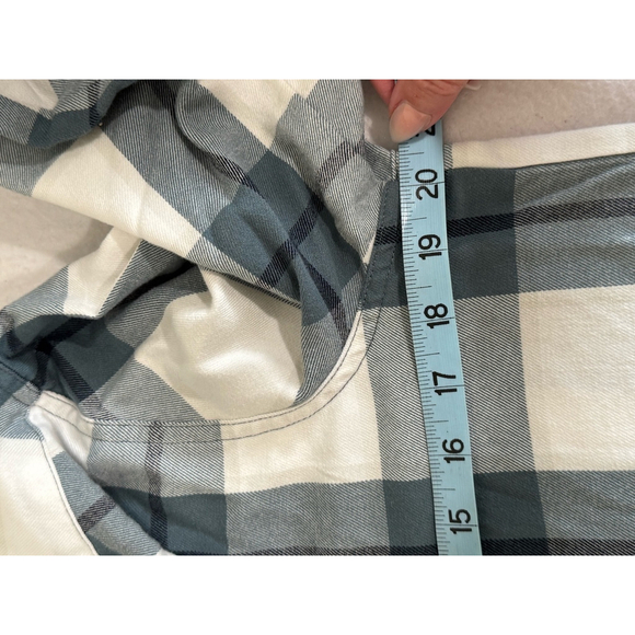 Women's JACHS Girlfriend Plaid Flannel Shirt Size S Blue White button front - Picture 10 of 10